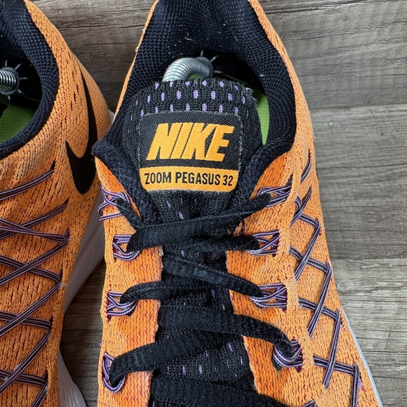 Nike Zoom Pegasus 32 Orange Womens US Size 9 EUR 40.5 749344-805 Running Shoes - Picture 3 of 10